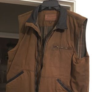 Men’s  vest size large.  Brown with black accents